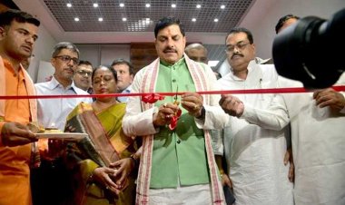 प्रधानमंत्री श्री मोदी ने रेल यात्रियों को विश्व स्तरीय सुविधाएं उपलब्ध कराईं : मुख्यमंत्री डॉ. यादव