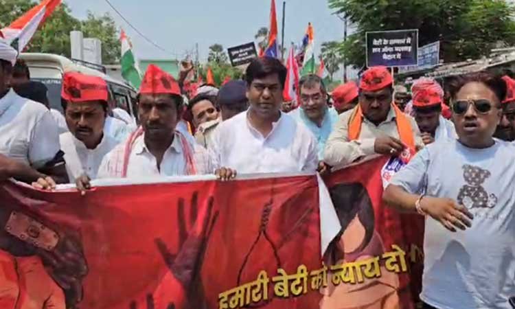 समस्तीपुर में वीआईपी पार्टी का जोरदार प्रदर्शन, कानून व्यवस्था पर मुकेश सहनी ने उठाए सवाल