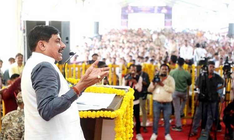 प्रधानमंत्री श्री मोदी ने भारत के प्राचीन ज्ञान विज्ञान के वाहक योग के माध्यम से संपूर्ण विश्व में भारतीय संस्कृति की पताका लहराई : मुख्यमंत्री डॉ. यादव