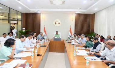 दफ्तरी प्रक्रिया में लंबित न रहें नागरिकों की समस्याएं : मुख्यमंत्री डॉ. यादव