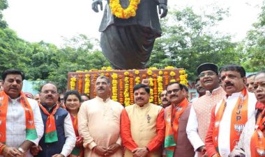 मुख्यमंत्री डॉ. यादव ने भारत रत्न एवं पूर्व प्रधानमंत्री स्व. वाजपेयी की पुण्यतिथि पर किया नमन