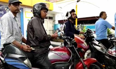 लखनऊ में दिखा ‘नो हेलमेट, नो फ्यूल’ अभियान का असर, पेट्रोल पंपों पर बढ़ी जागरूकता