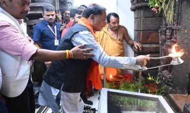 रायपुर : मुख्यमंत्री श्री विष्णु देव साय ने रतनपुर महामाया मंदिर में नवरात्रि पर की पूजा अर्चना