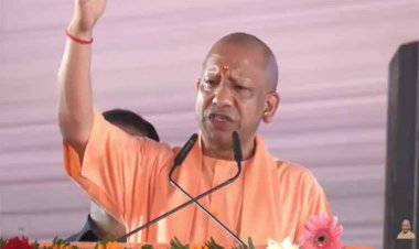 गोरखपुर में मुख्यमंत्री योगी ने वनटांगिया समुदाय संग दीपावली मनाई, 133 विकास परियोजनाओं का लोकार्पण और शिलान्यास