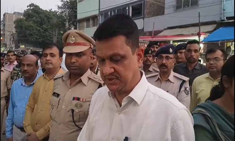 खगड़िया में “हर घर दस्तक” अभियान का शुभारंभ, डीएम ने कहा — मतदान हमारा अधिकार ही नहीं, कर्तव्य भी है