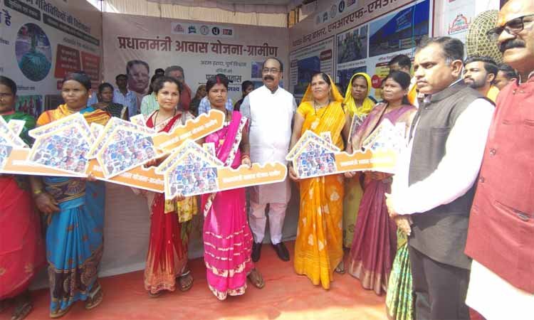 रायपुर : उप मुख्यमंत्री श्री अरुण साव ने राज्योत्सव का किया शुभारंभ